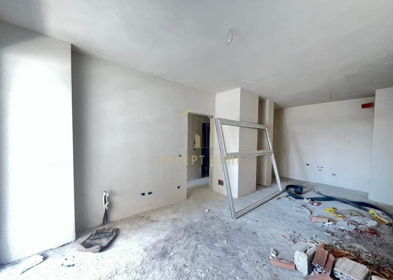 Shitet apartament 2+1 tek Univers city