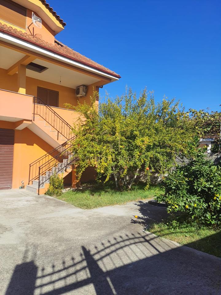 Private house for rent 2+1+2 Koder Kamez