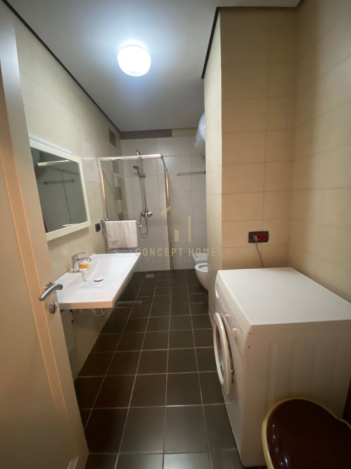 Apartment for rent 2+1 at Komuna e Parisit