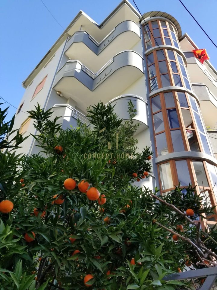 Vilë Me Qira në Selitë, Tiranë - 3000€ | 720 m²