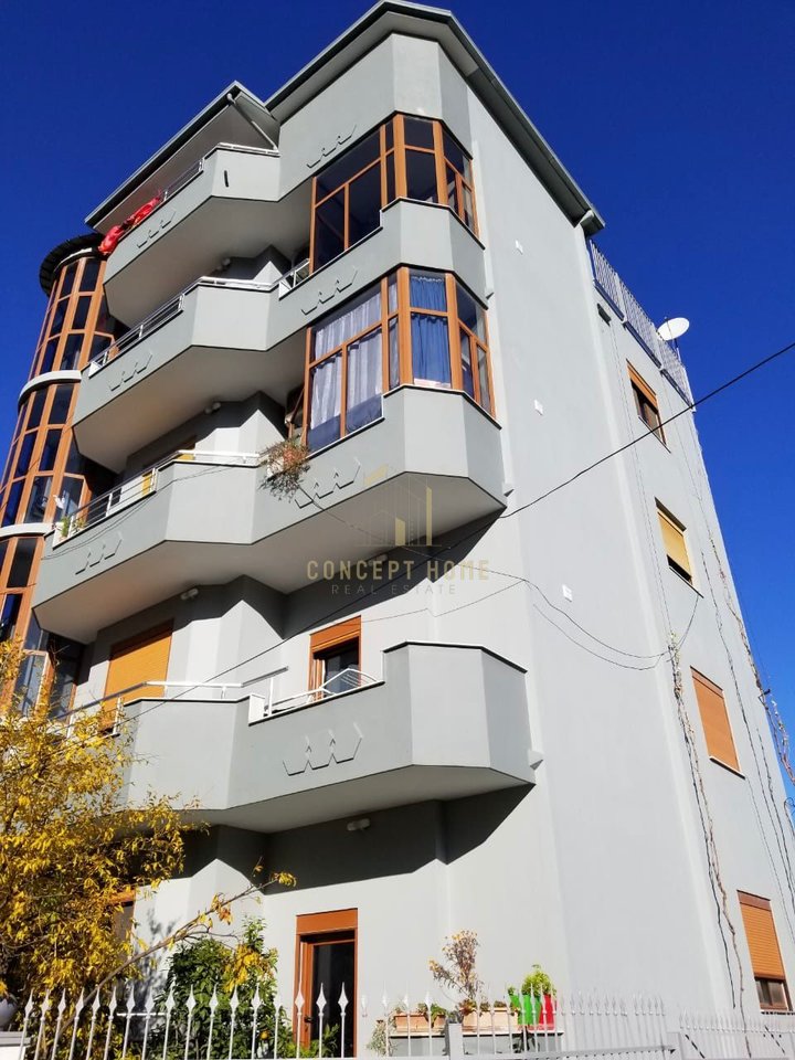 Vilë Me Qira në Selitë, Tiranë - 3000€ | 720 m²