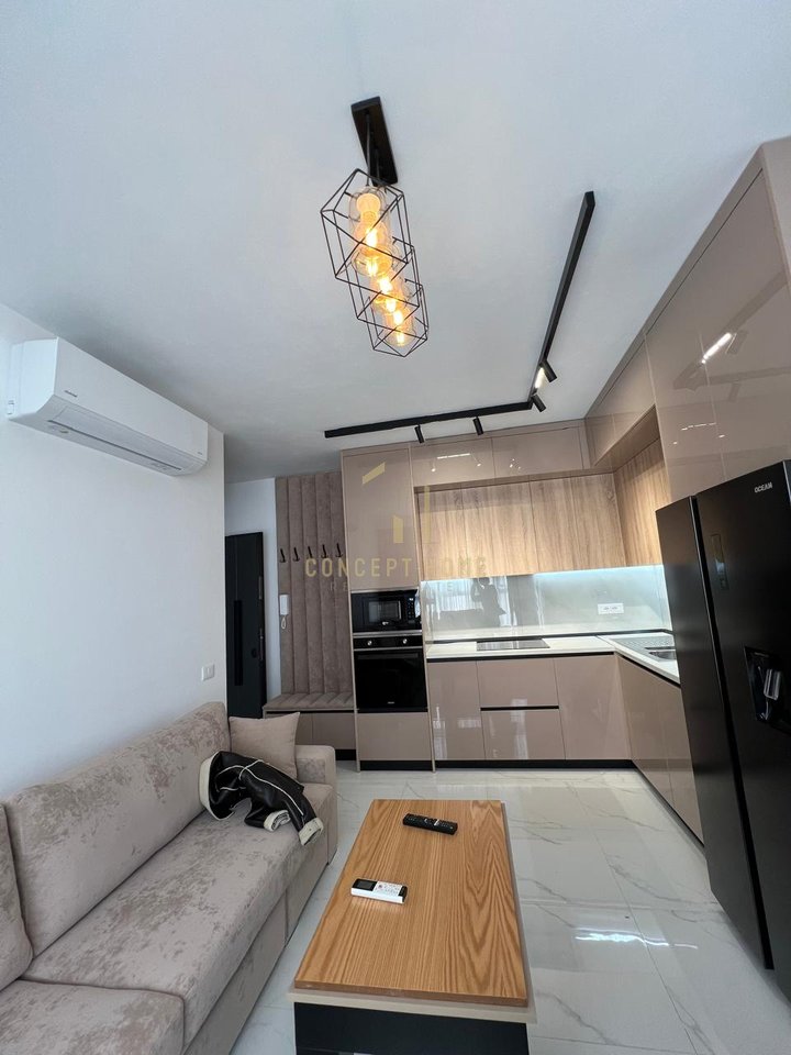 Jepet me qera apartament 1+1 ne Astir.