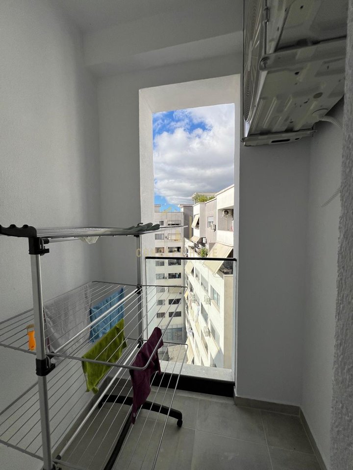 Jepet me qera apartament 1+1 ne Astir.