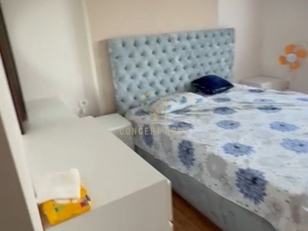 Jepet me qera apartament 2+1 Ne Kamez.