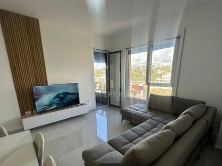 Jepet me qera Apartament 2+1+Parkim Ne Paskuqan