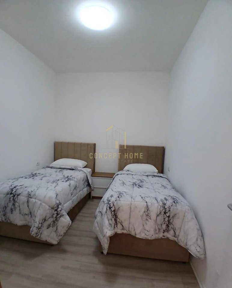 Jepet me qera apartament 2+1 Zogu I Zi