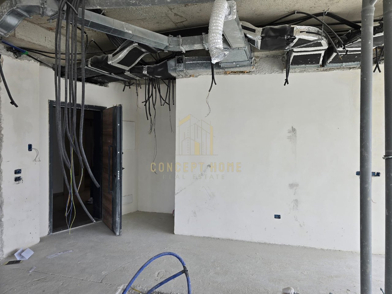 Apartment For Sale at Artificial Lake, Lake View - €1,000,000 | 233.2 m²