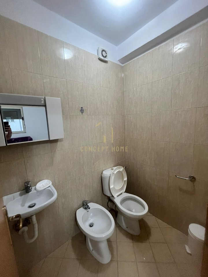 Shitet Apartament 2+1+2 ne Yzberisht