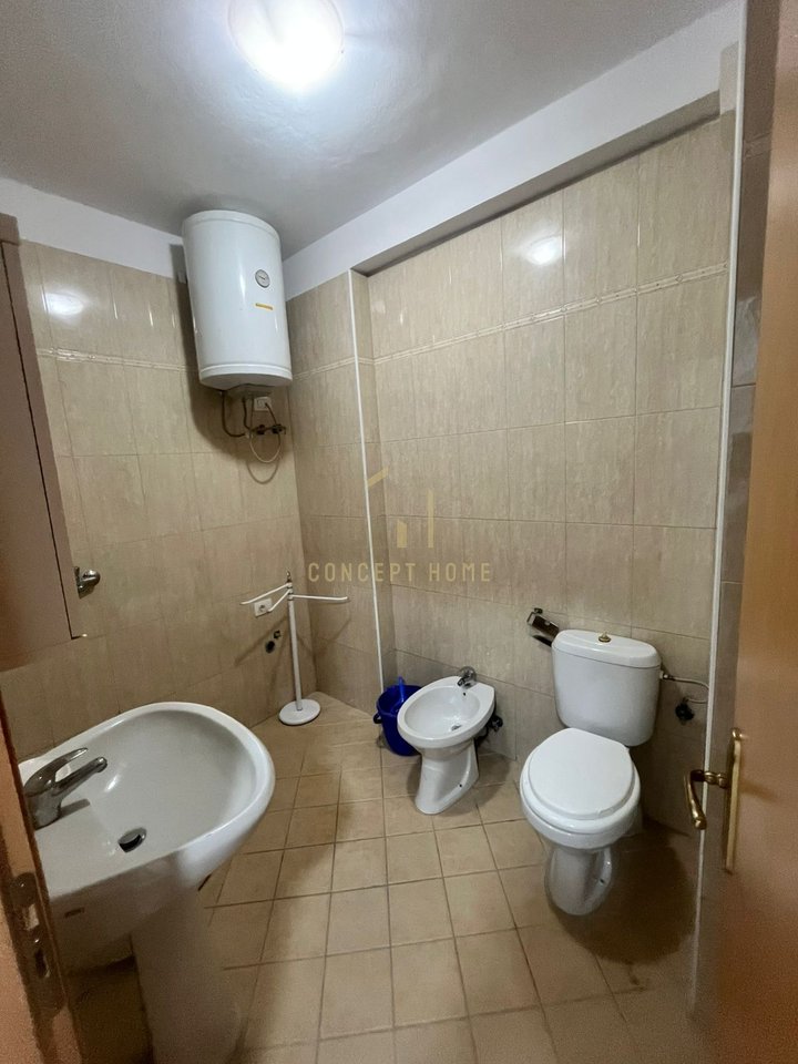 Shitet Apartament 2+1+2 ne Yzberisht