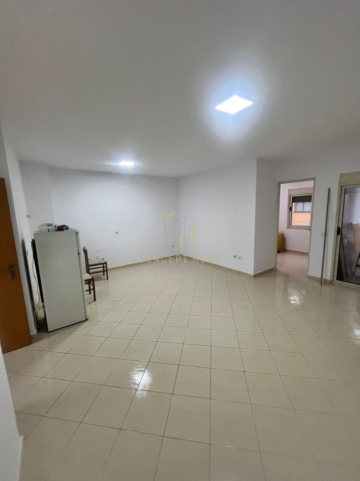 Shitet Apartament 2+1+2 ne Yzberisht
