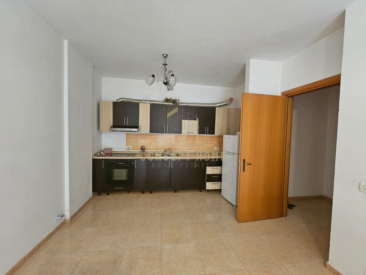 Jepet me qera apartament 2+1 Ne Astir
