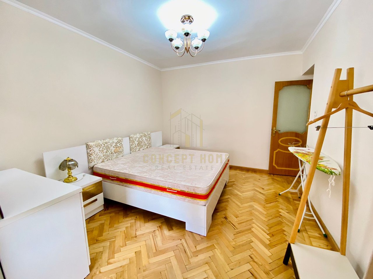 Apartament 2+1+Parking Me Qira tek Rruga Fortuzi, Tiranë - 700€ | 90 m²