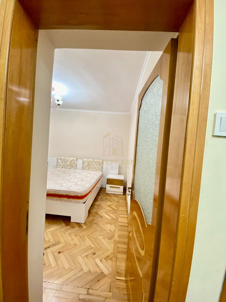 Apartament 2+1+Parking Me Qira tek Rruga Fortuzi, Tiranë - 700€ | 90 m²