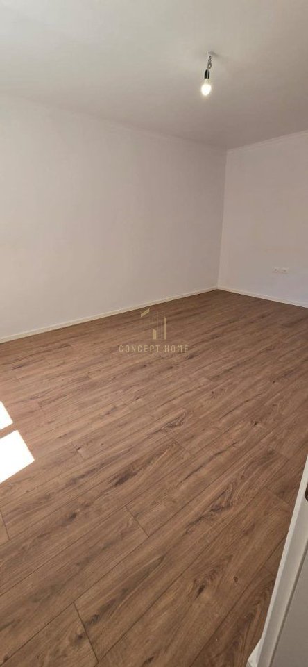 Apartment 1+1 for sale at 21 Dhjetori