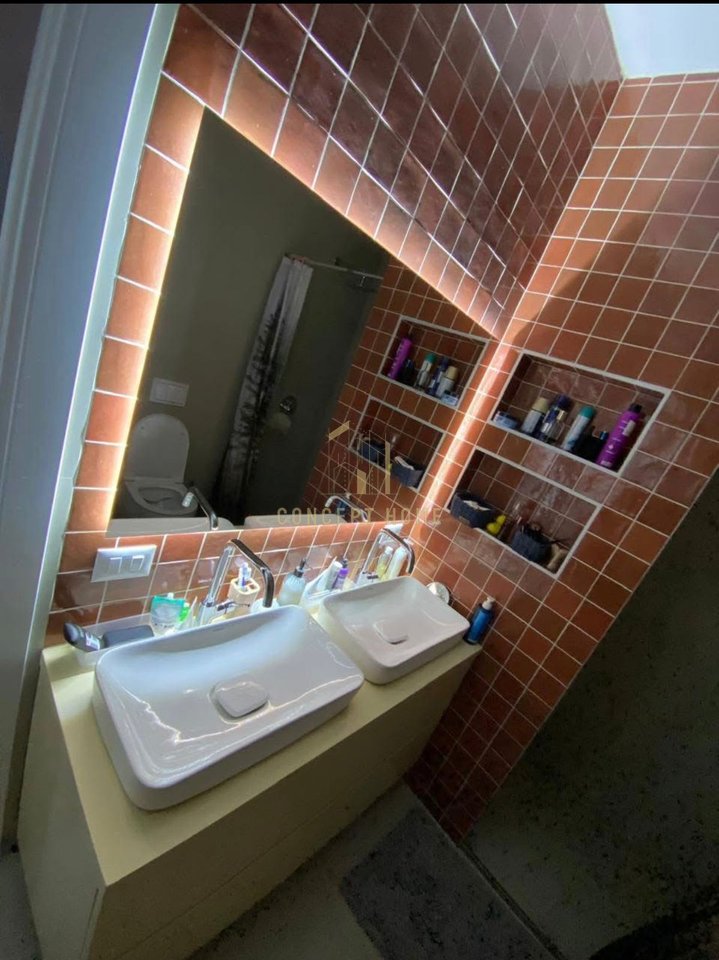 Jepet me Qera Apartament 1+1 ne Myslym Shyr