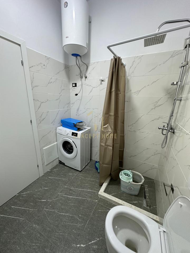 Appartamento di Lusso 2+1+2 in Affitto all'Incrocio Vasil Shanto, Tirana - 1200€ | 100 m²