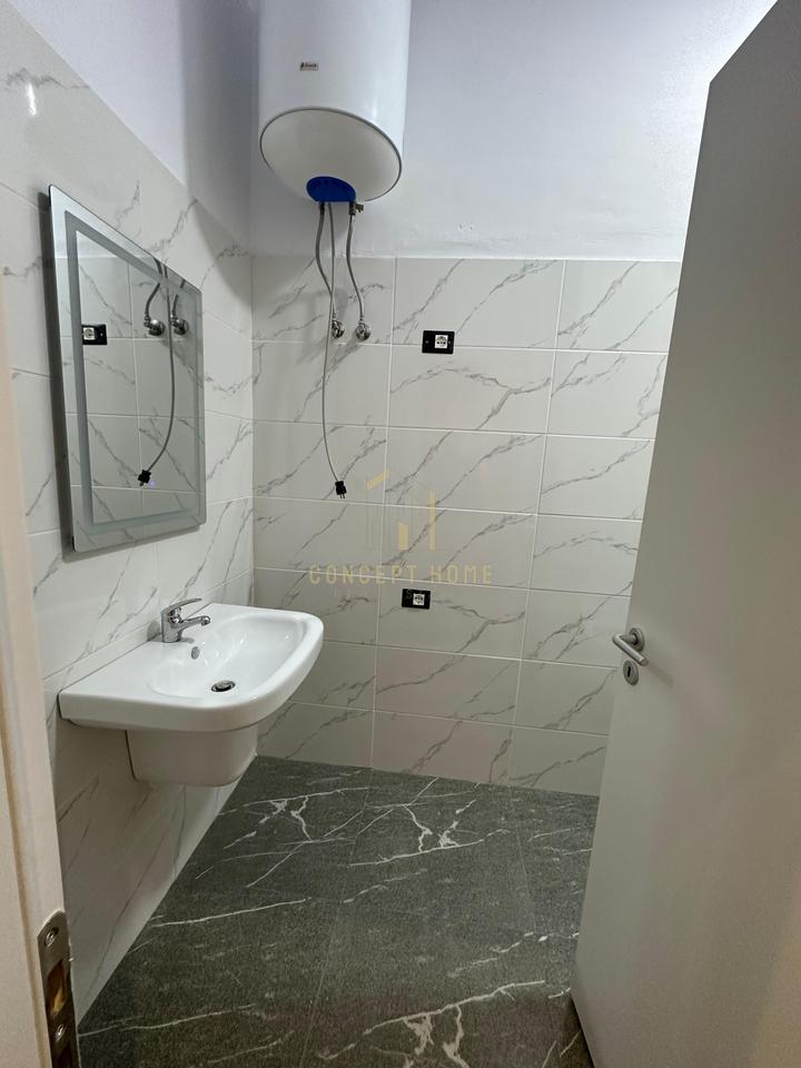 Appartamento di Lusso 2+1+2 in Affitto all'Incrocio Vasil Shanto, Tirana - 1200€ | 100 m²