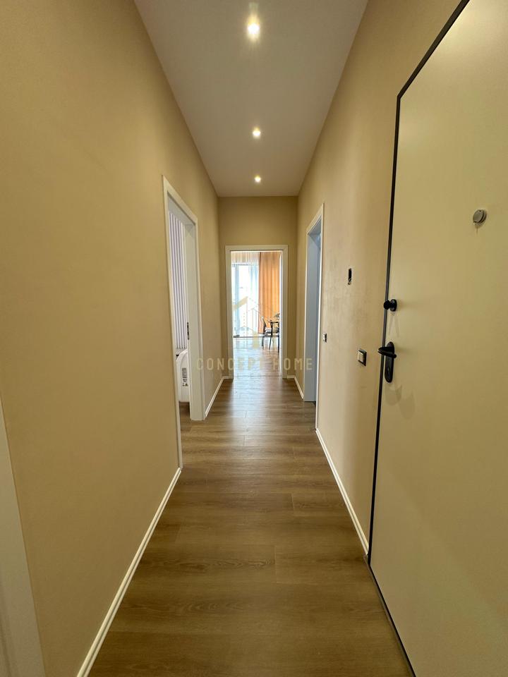 Appartamento di Lusso 2+1+2 in Affitto all'Incrocio Vasil Shanto, Tirana - 1200€ | 100 m²