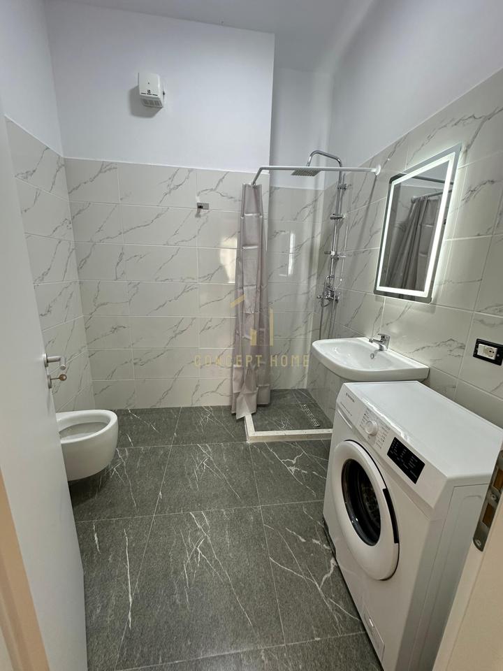 Appartamento di lusso 2+1+2 in affitto al Crocevia Vasil Shanto, Tirana - 1200€ | 115 m²