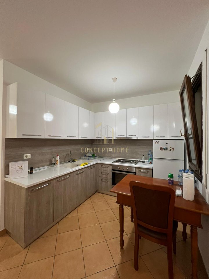2+1+2 Apartment for Rent in Botanical Garden, Tirana - 700€ | 110 m²