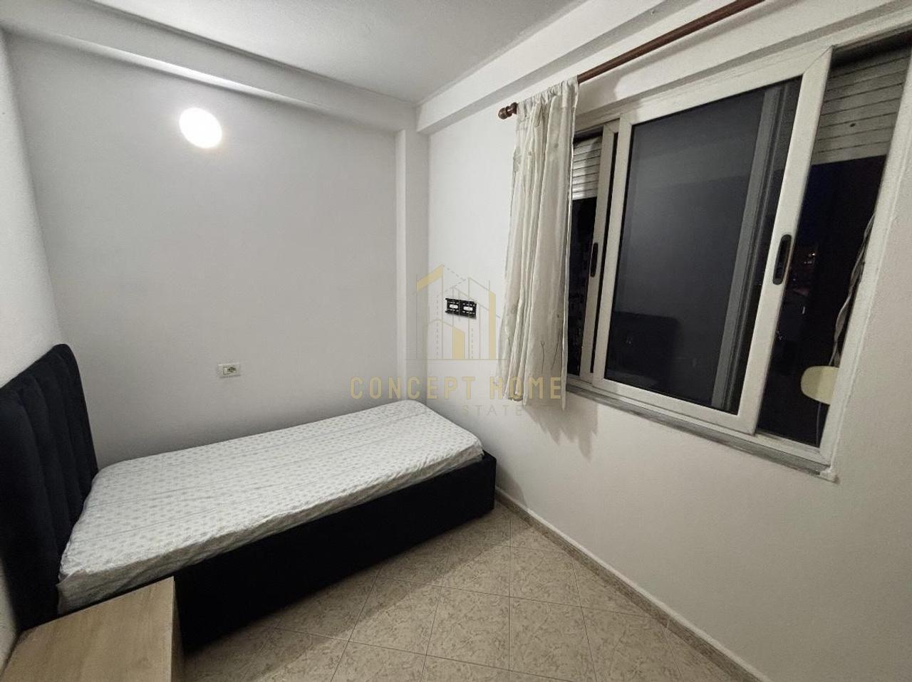 2+1 apartment for rent at Zogu i Zi