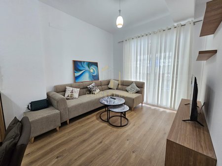 Jepet me qera apartament 1+1 ne Ali Dem