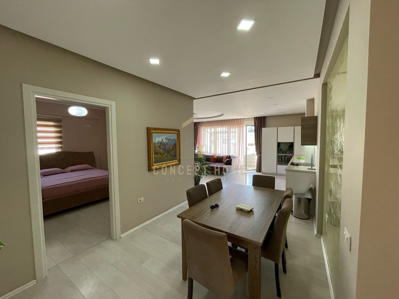 Jepet me qera apartament 3+1+2 tek Liqeni i Thate