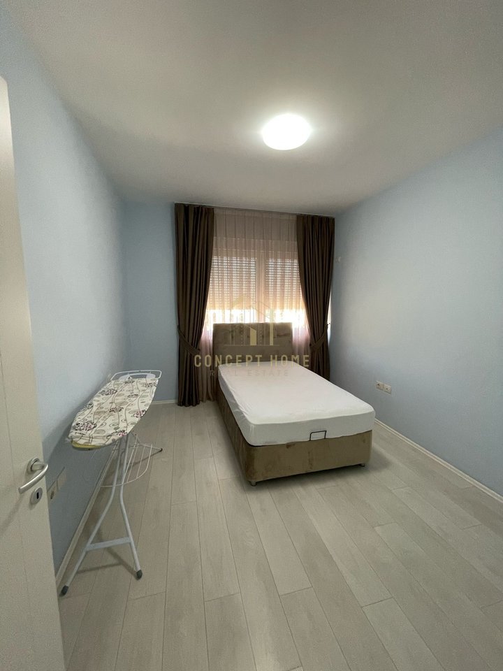 Jepet me qera apartament 3+1+2 tek Liqeni i Thate