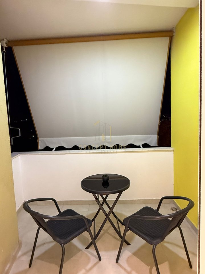 Jepet me qera super apartament 2+1 tek Liqeni i Thate