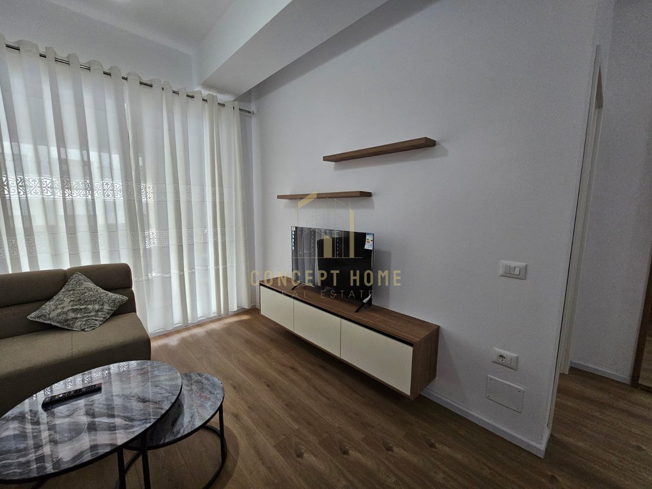 Jepet me qera apartament 1+1 ne Ali Dem