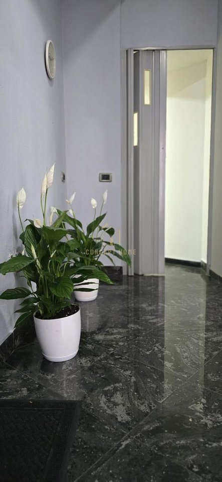 Jepet me qera apartament 1+1 Rruga Dibres
Siperfaqja:40 m2