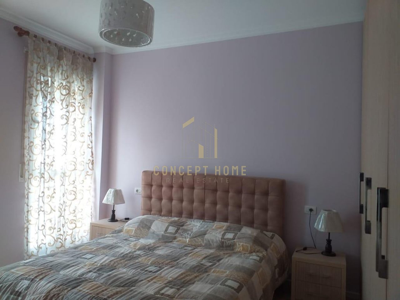 Jepet me qera apartament 1+1 te Pazari i Ri/Cmimi: 700 Euro