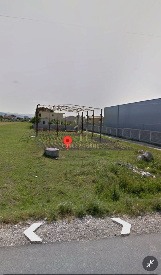 Land + warehouse for sale in Kamez