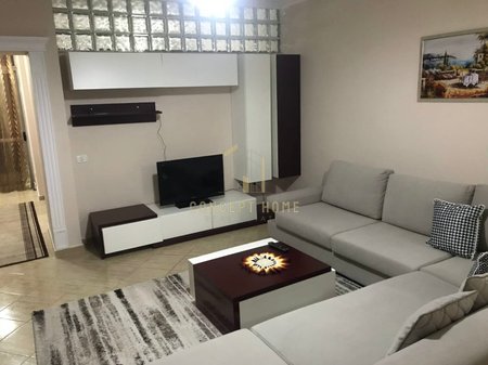 Jepet me qera  apartament 1+1 ne Fresk