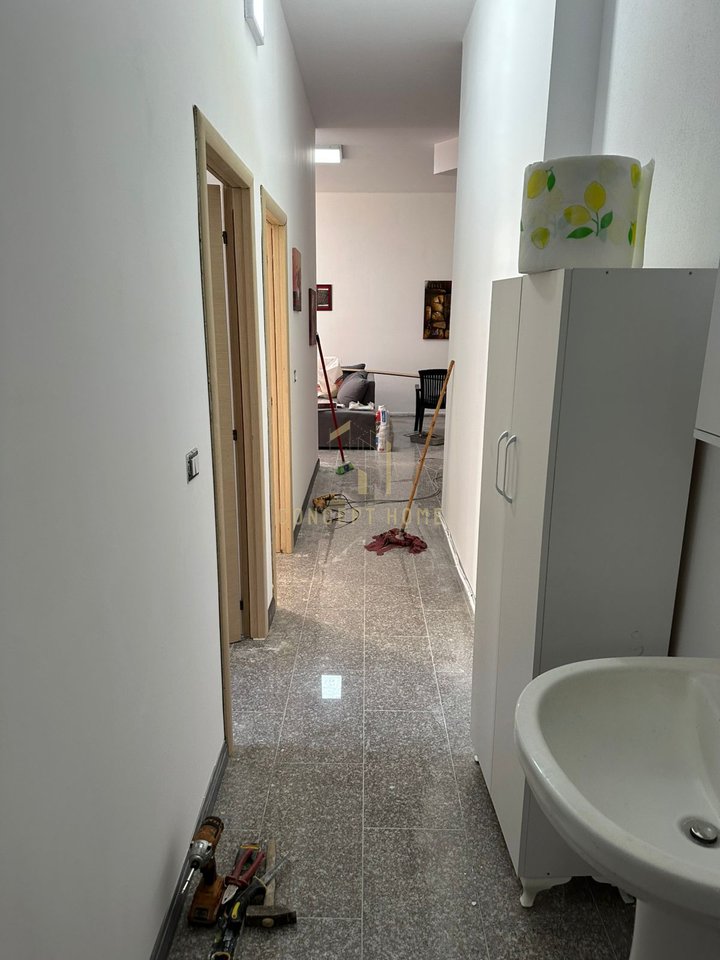 Apartament 2+1 Me Qira tek  Rruga Jordan Misja, prane Bulevardit te Ri Tirana - 70.000 leke | 100 m²