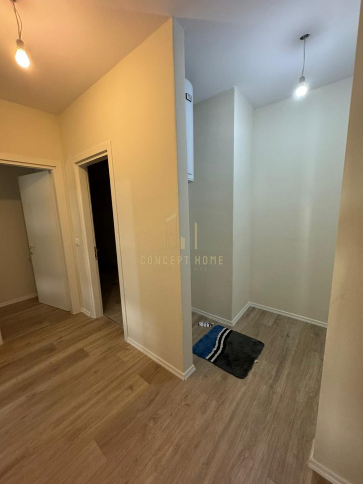 Jepet me qera apartament 2+1+2 tek Univers City/Çmimi: 450 Euro/ muaj