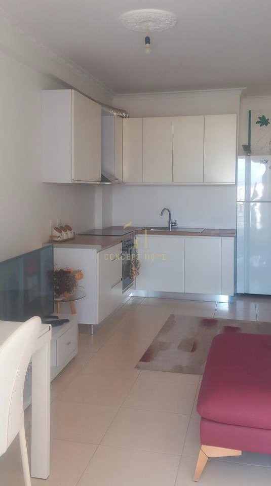 Jepet me qera  apartament 1+1 ne Yzberisht