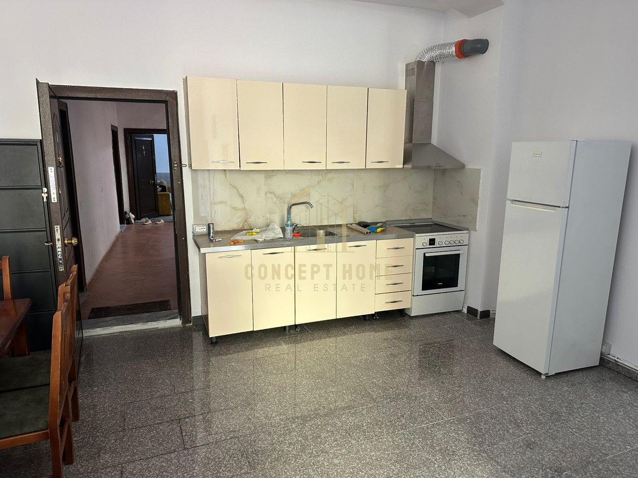 Appartamento 2+1 in affitto in Via Jordan Misja, vicino al Nuovo Viale di Tirana - 70.000 lek | 100 m²