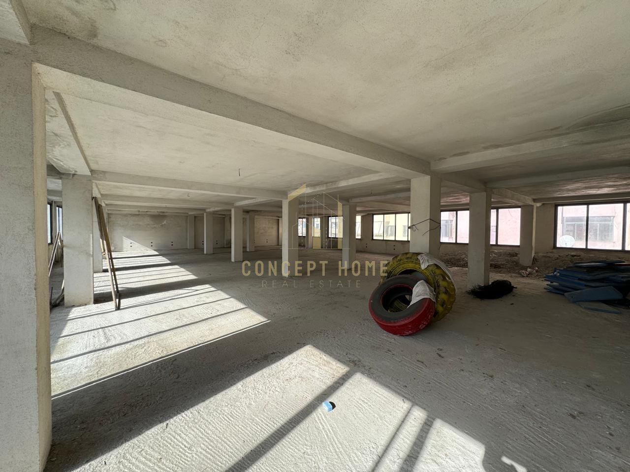 Business premises for rent at Arrow Palace