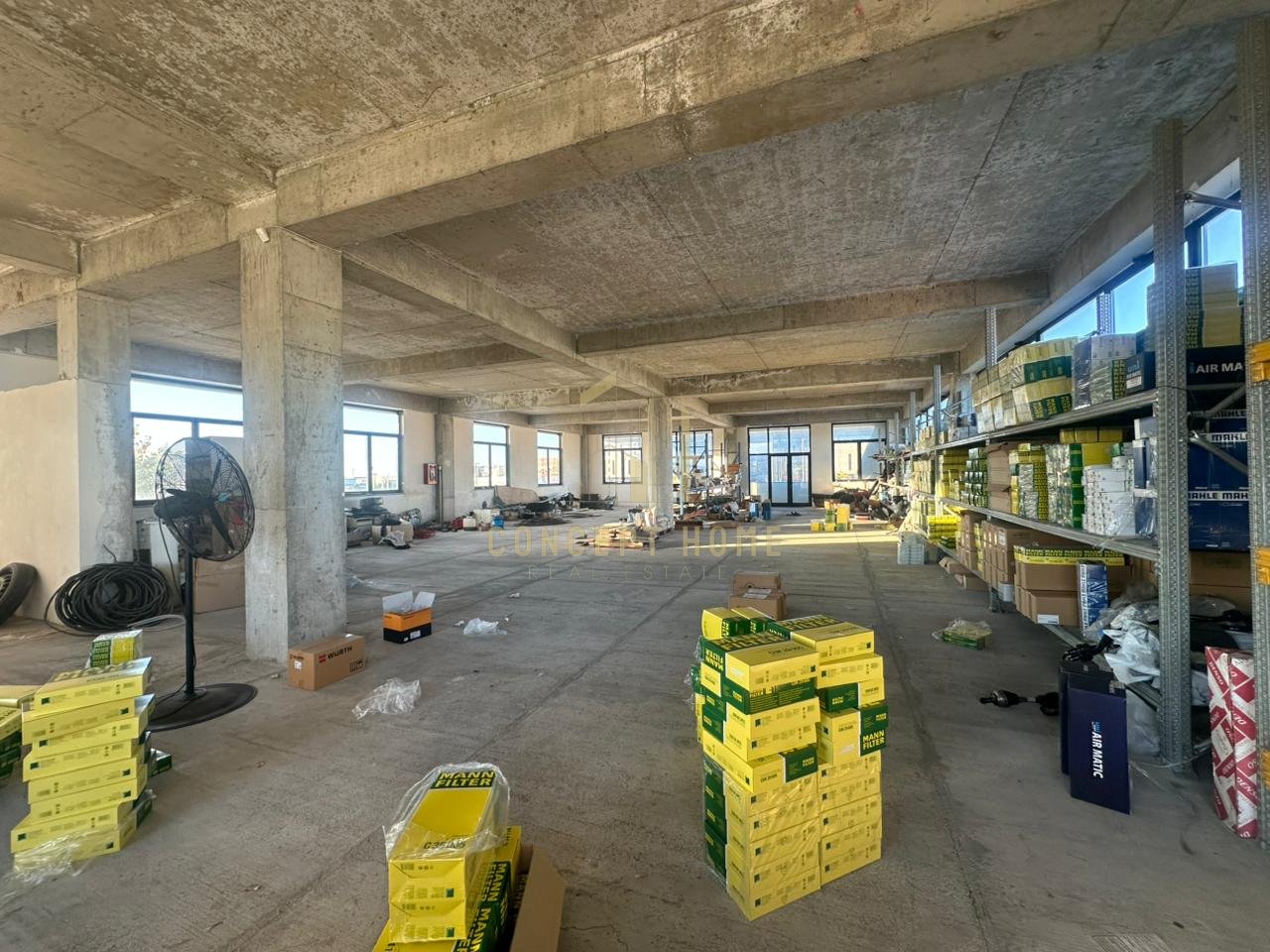 Jepet me qira ambient multifunksional, kati i 2, prane Delta Pharma Albania / Hyundai
