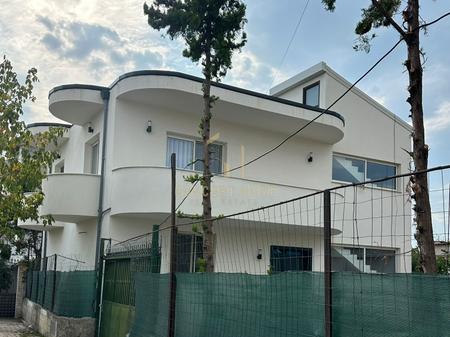 Shitet shtëpi private 2-katëshe në Kamëz