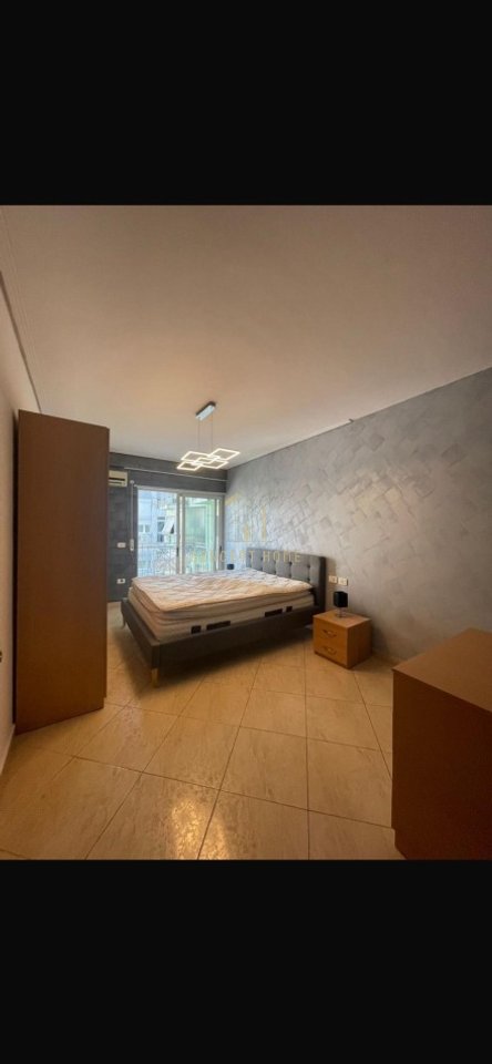 Apartment 2+1+parking space for sale near the old park