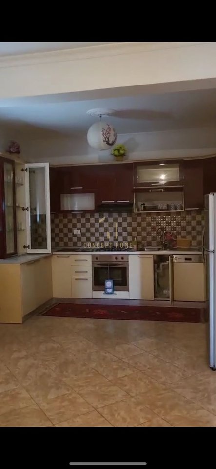 Apartment 2+1 for rent: At American Villas, 3 Vëllezërit Kondi Street.