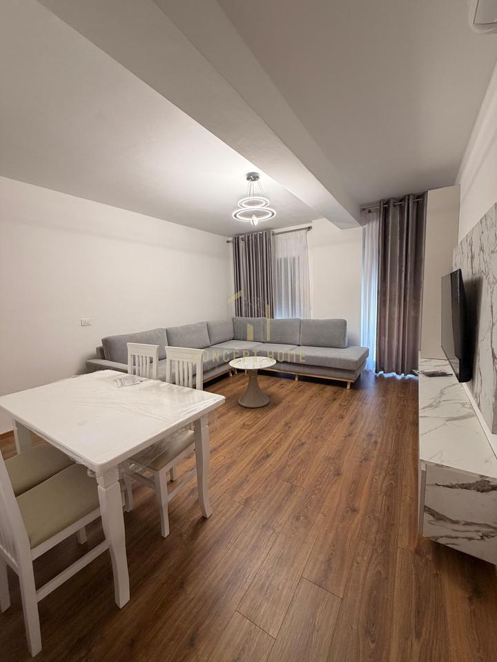 Apartament 1+1 Me Qira në Kodra e Diellit2, Tiranë - 700€ | 80 m²