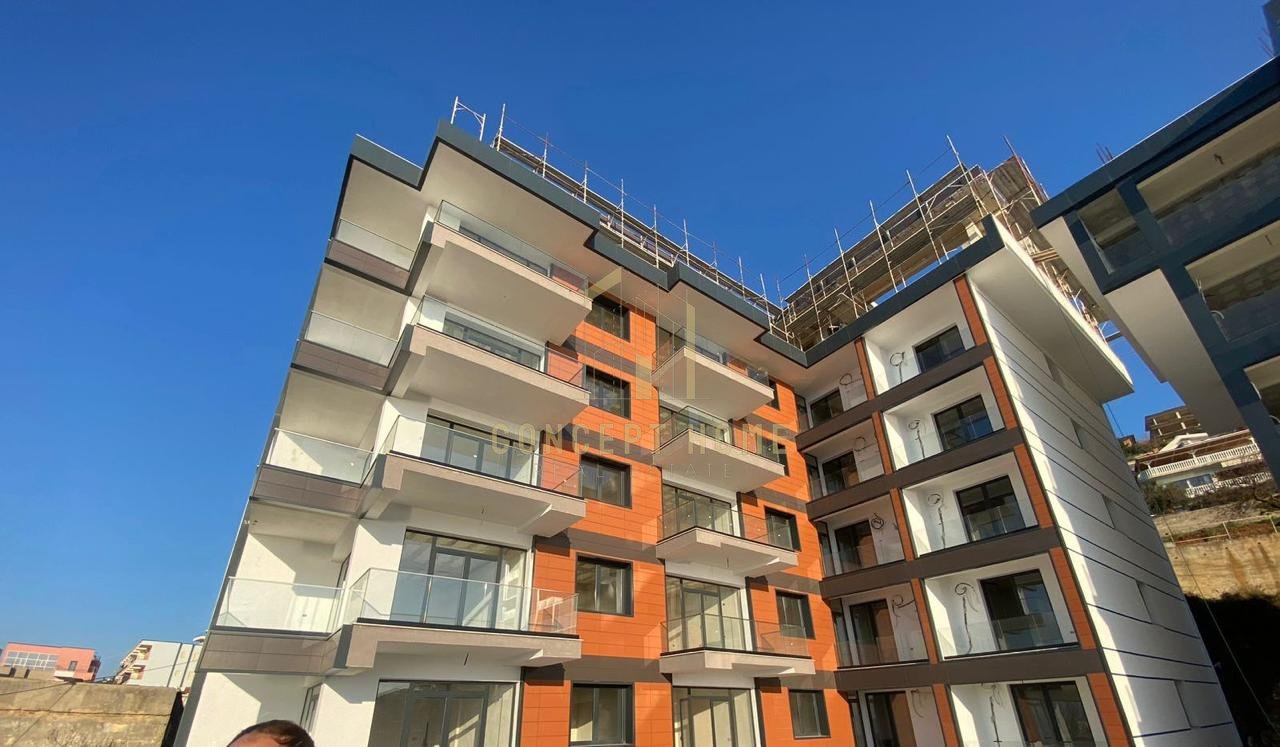 Apartment 1+1 for sale with sea view: Vlora, near the center and the coast