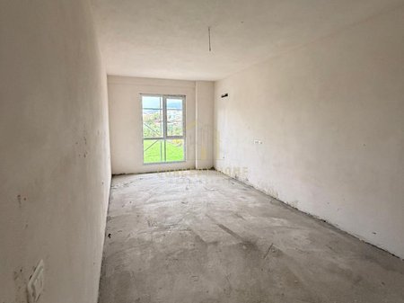 Vendesi appartamento 2+1 a Paskuqan/128.000 euro