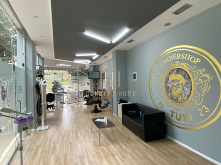 Jepet ambient me qera tek  Komuna e Parisit/1500€