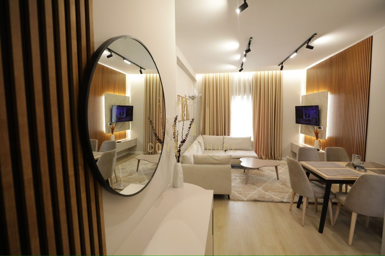 Jepet me qera shtepi  2+1+ Parkim Kodra e Priftit.