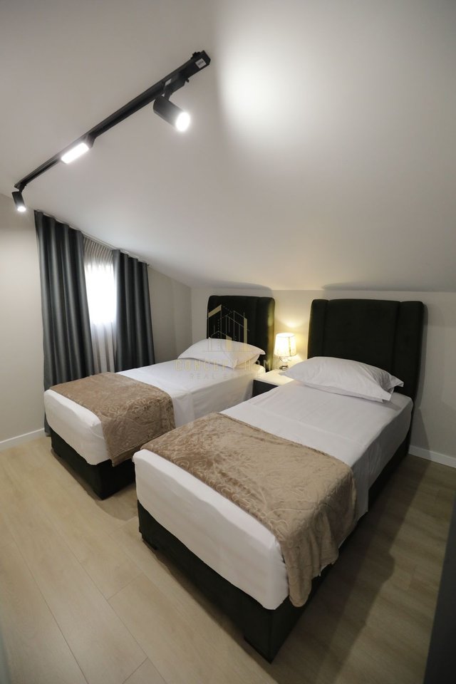 Jepet me qera shtepi  2+1+ Parkim Kodra e Priftit.