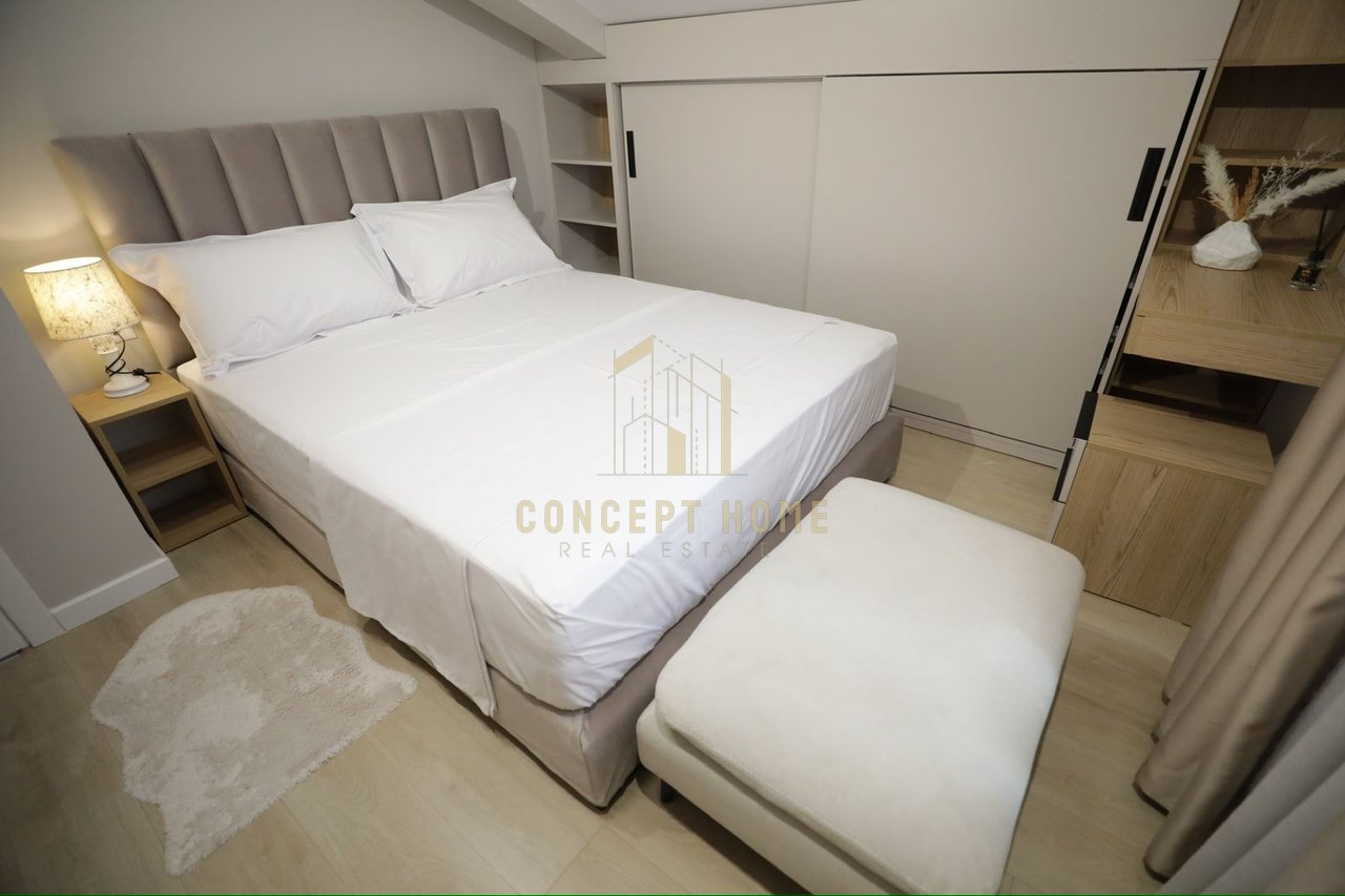 Jepet me qera shtepi  2+1+ Parkim Kodra e Priftit.